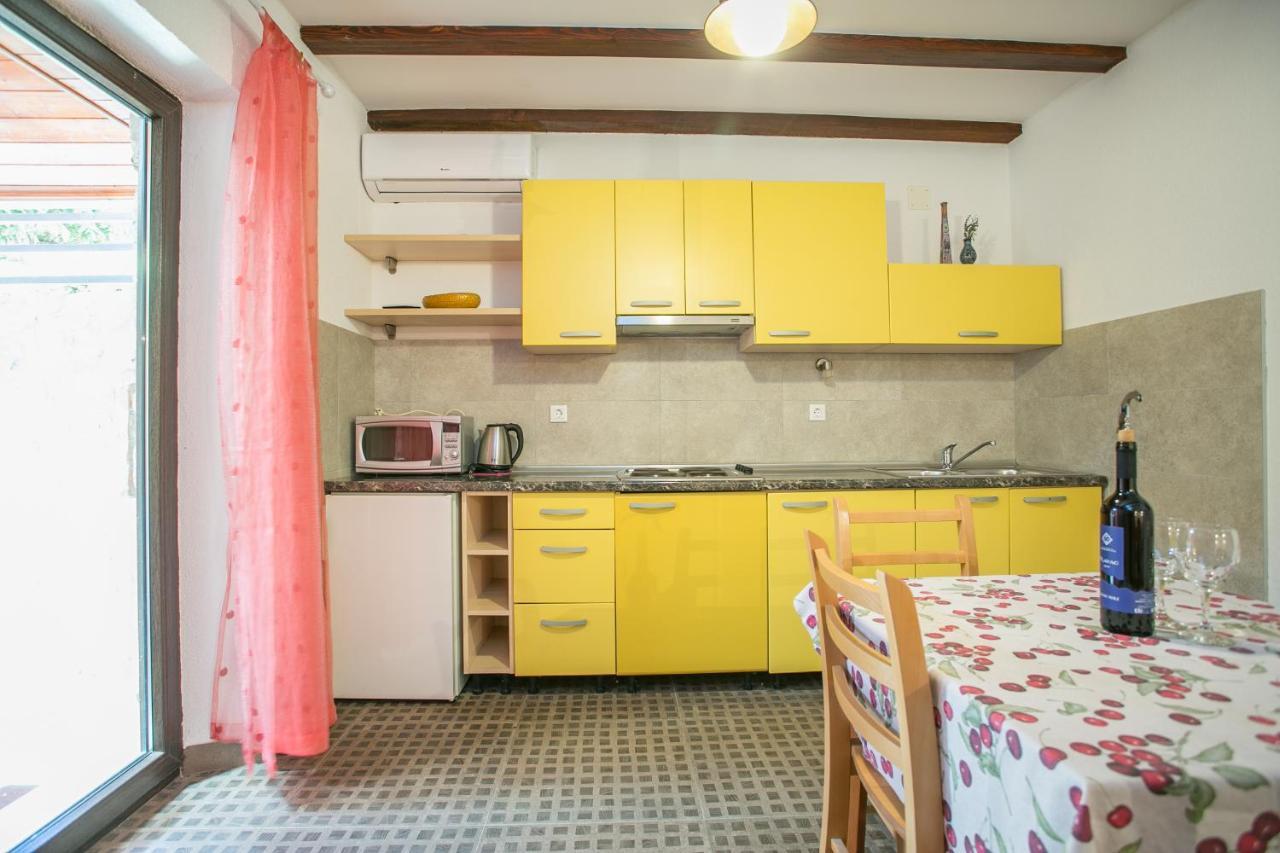 Garden Apartment Hotel Split Ruang foto